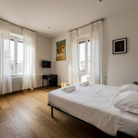 Rrrapido Holy Suites And Rooms - Via Sardegna Milánó Kültér fotó