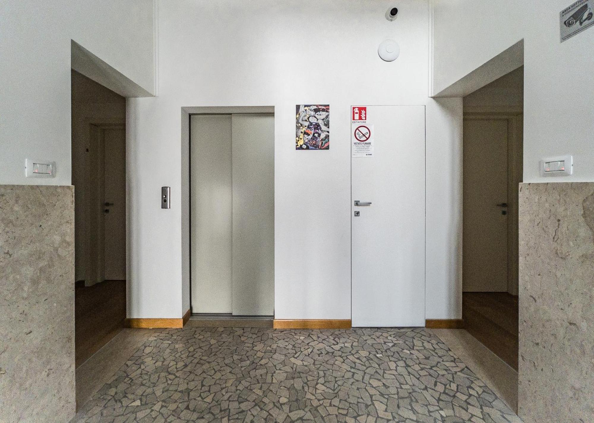 Rrrapido Holy Suites And Rooms - Via Sardegna Milánó Kültér fotó