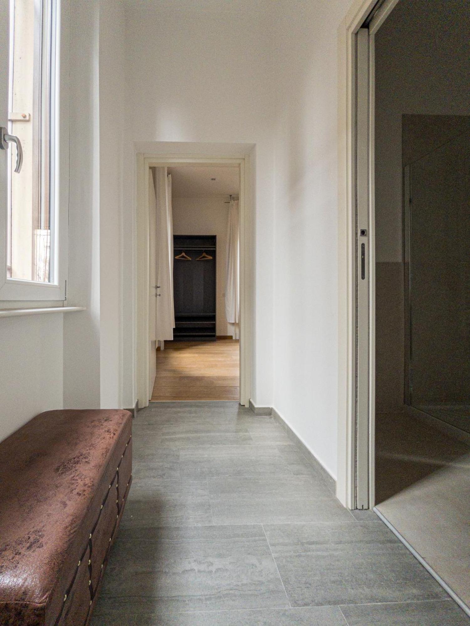Rrrapido Holy Suites And Rooms - Via Sardegna Milánó Kültér fotó