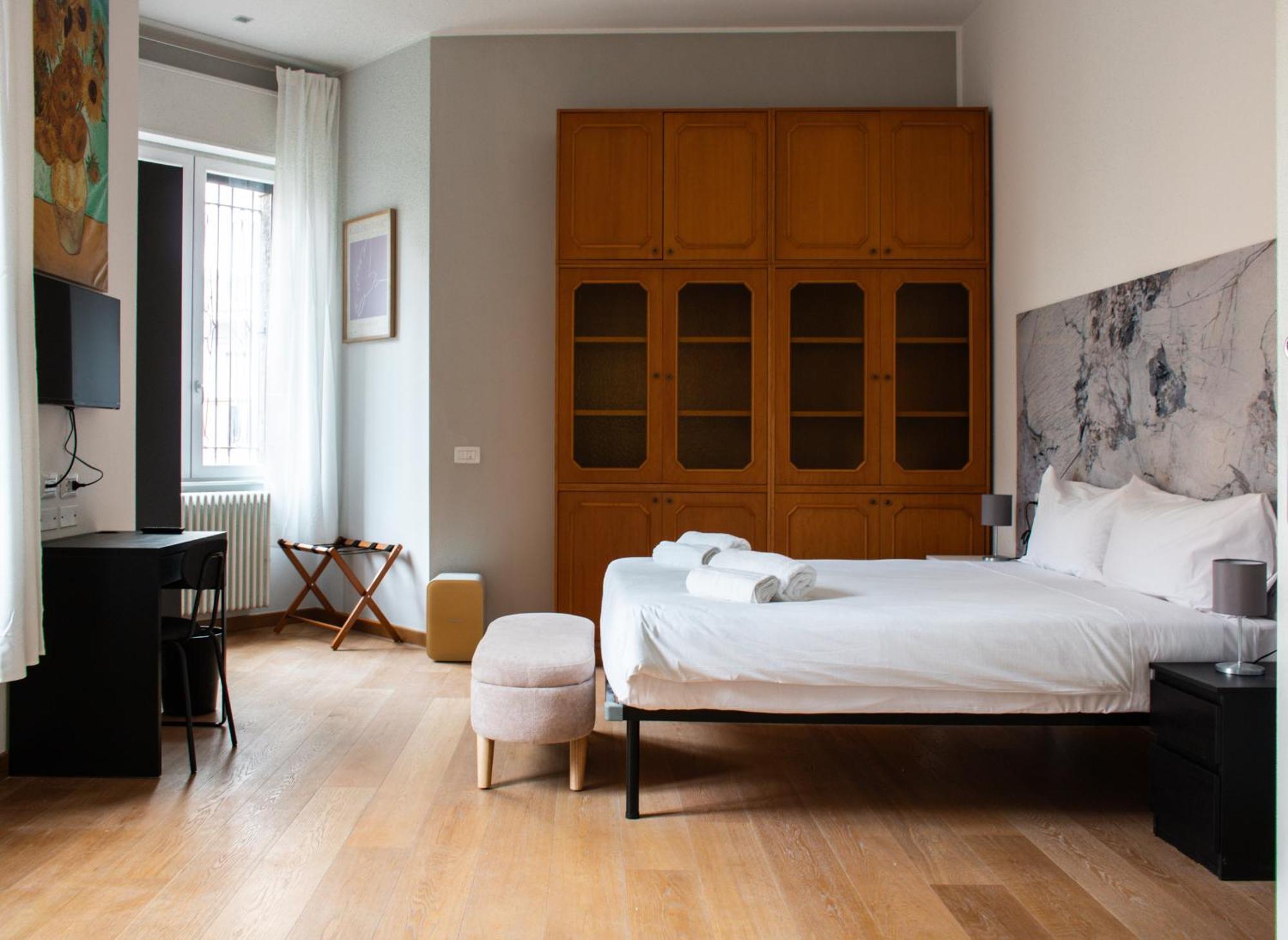 Rrrapido Holy Suites And Rooms - Via Sardegna Milánó Kültér fotó