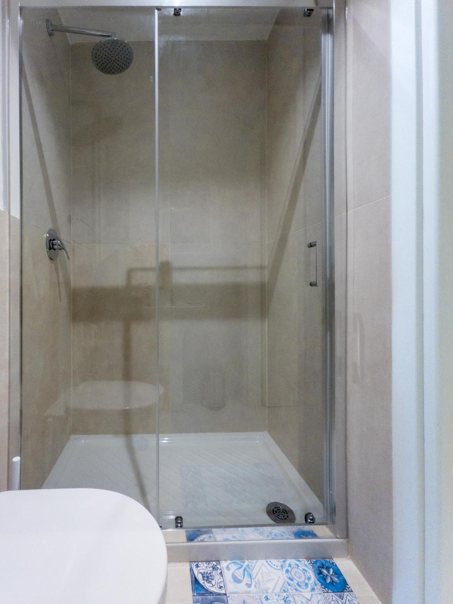 Rrrapido Holy Suites And Rooms - Via Sardegna Milánó Kültér fotó